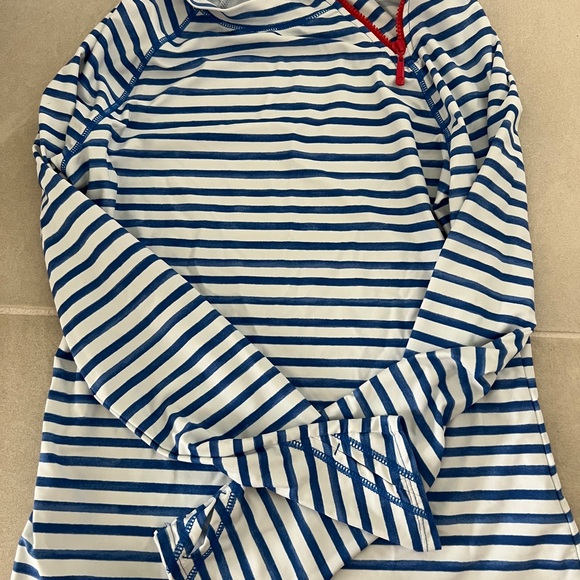 Cabana Life size Medium Sun long sleeve SPF protection - Picture 5 of 5